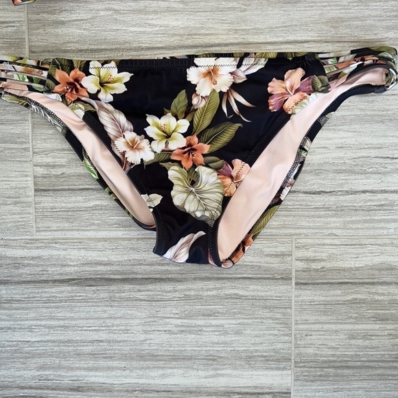 Floral bikini ruched butt bottoms XL, V front racerback tie back for top 36D - Picture 4 of 11